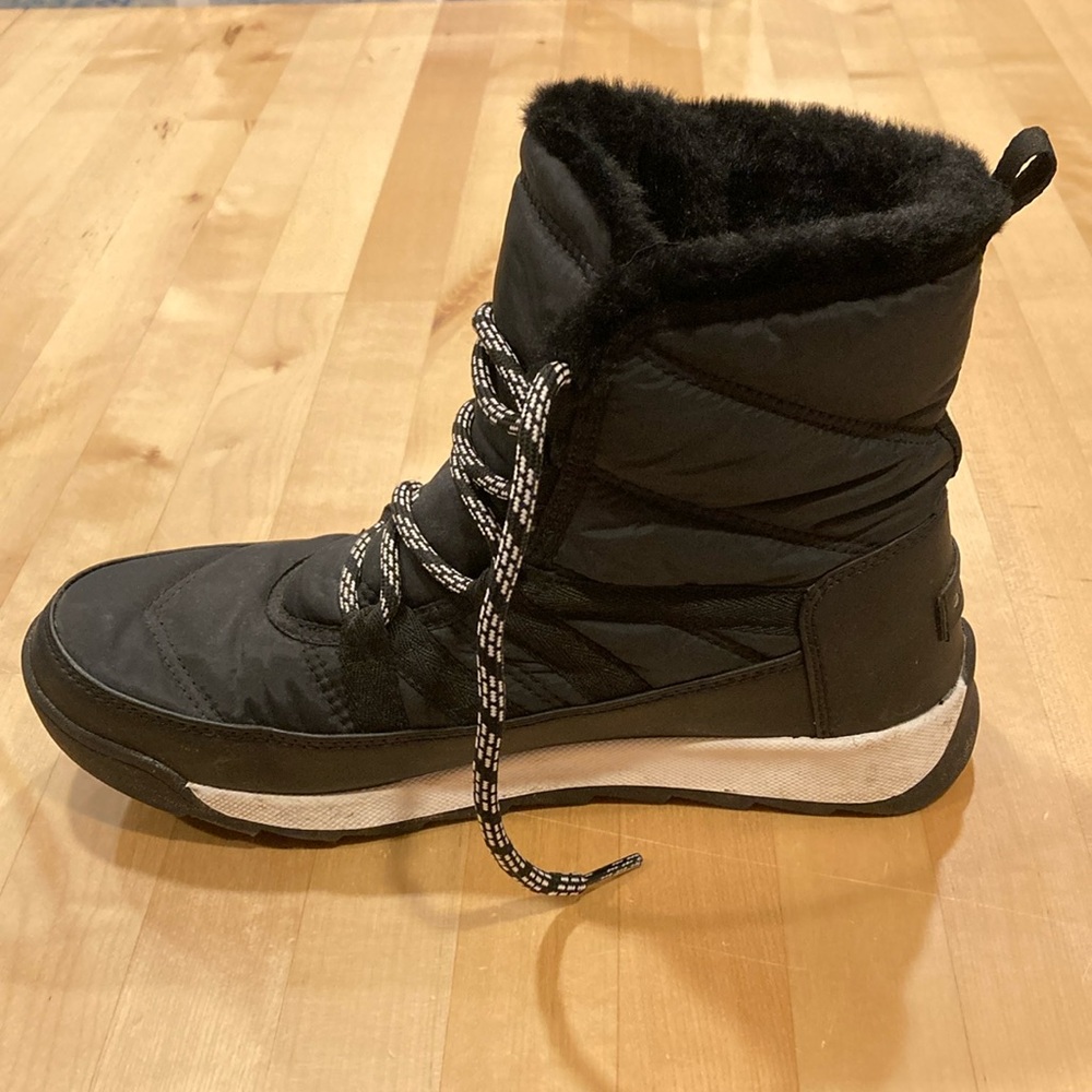 SOREL black winter boots, womens size 9
